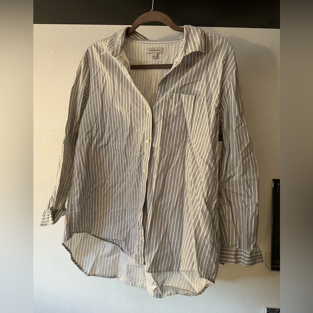 White/Navy Pin Stripe Button Up